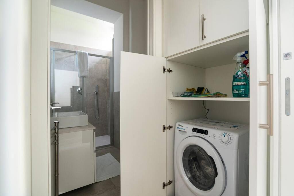 Dimora Di Privacy Fronte Parco E Ospedale Di Monza Apartman Lissone Kültér fotó