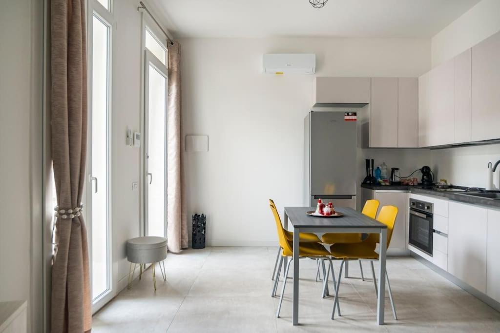 Dimora Di Privacy Fronte Parco E Ospedale Di Monza Apartman Lissone Kültér fotó